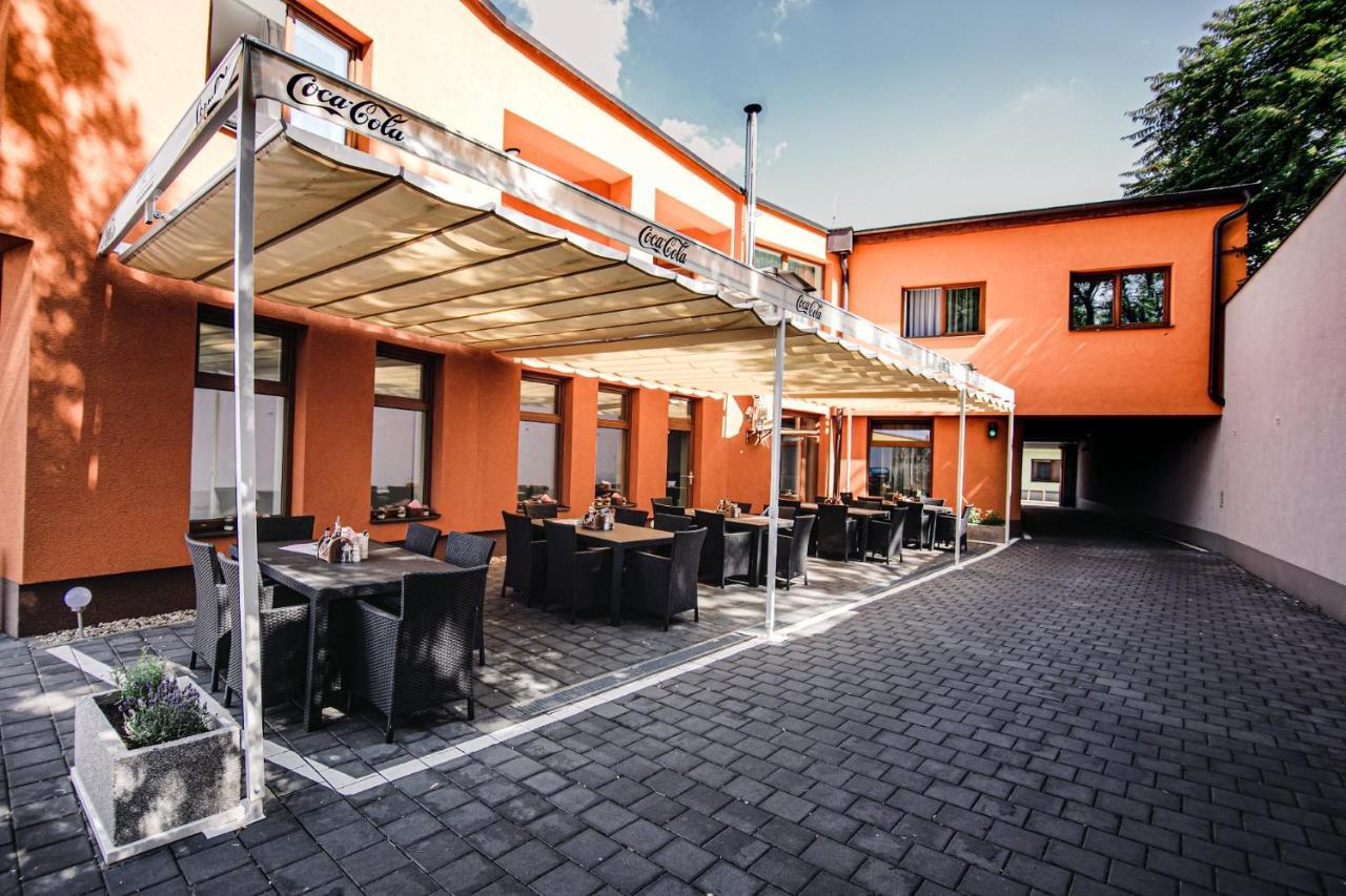 Hotel U Kostela Modřice Extérieur photo